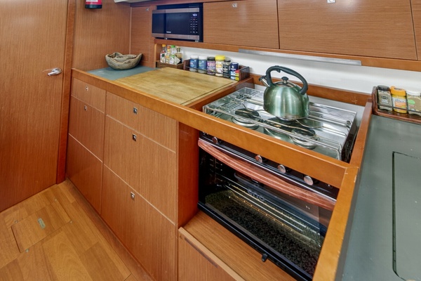 Tartuga 48ft Beneteau Yacht For Sale