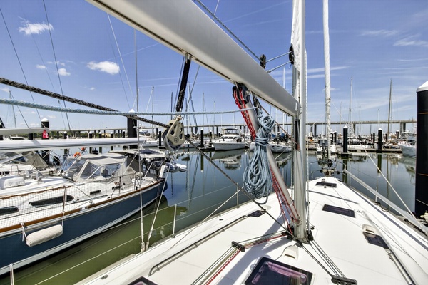 Tartuga 48ft Beneteau Yacht For Sale