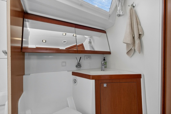 Tartuga 48ft Beneteau Yacht For Sale