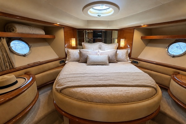ALADDIN 65ft Azimut Yacht For Sale