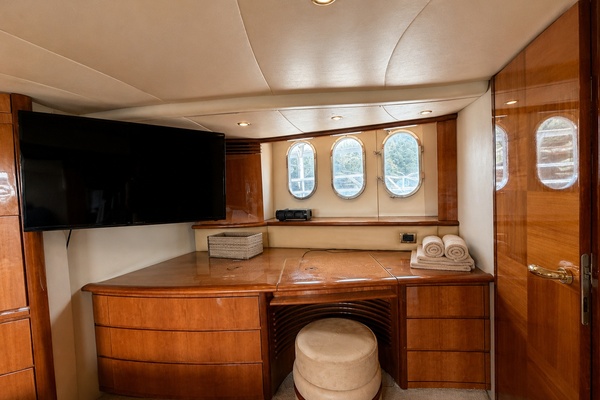 ALADDIN 65ft Azimut Yacht For Sale