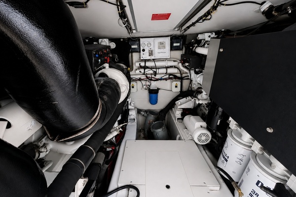 ALADDIN 65ft Azimut Yacht For Sale