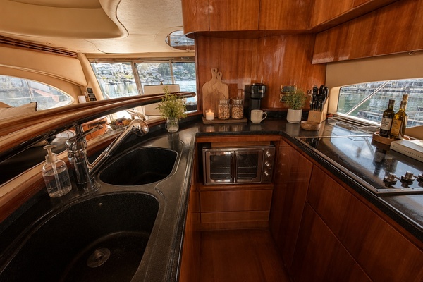 ALADDIN 65ft Azimut Yacht For Sale