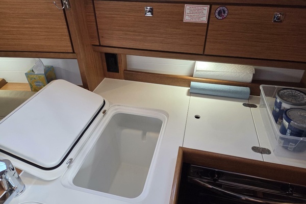 Skal 34ft Bavaria Yacht For Sale