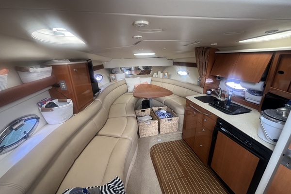 Photo of the 2007 Maxum 3100 SE "Vitamin Sea"