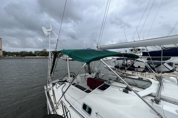 Photo of the 2001 Beneteau Oceanis 473 "Closer to Fine"