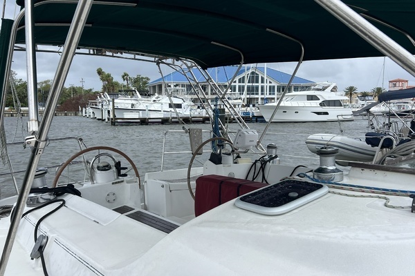 Photo of the 2001 Beneteau Oceanis 473 "Closer to Fine"