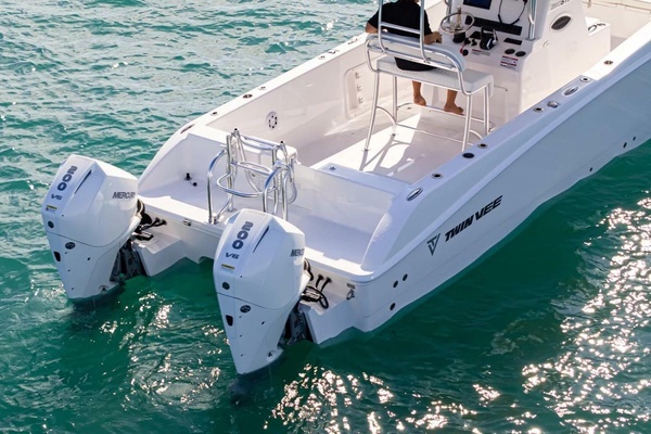 Photo of the 2026 Twin Vee 260 STX CC