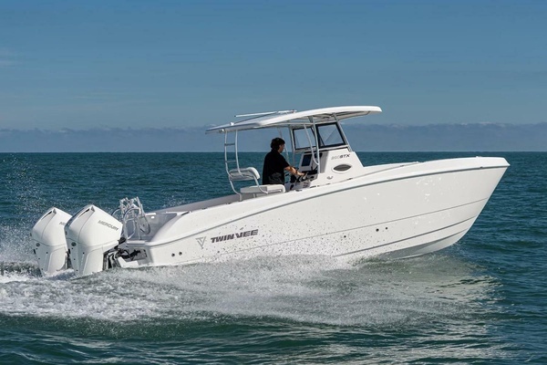 Photo of the 2026 Twin Vee 260 STX CC