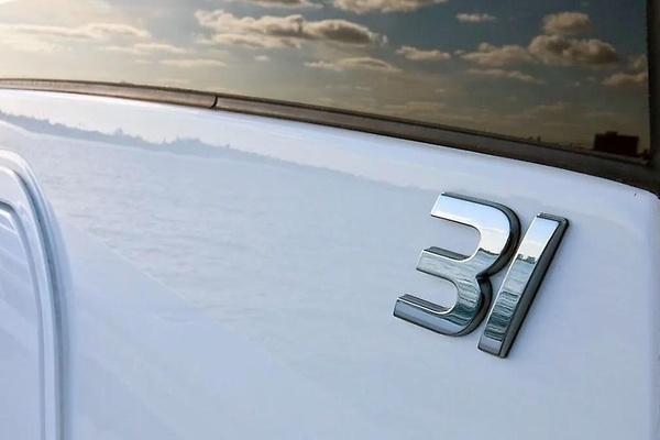 Photo of the 2027 Regulator 31 "On Order"