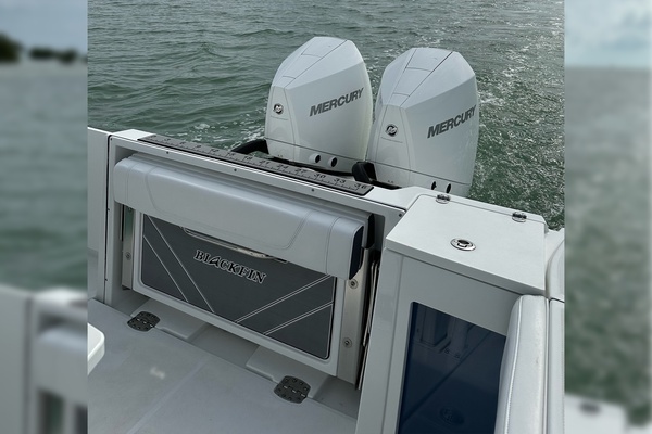 2021 Blackfin 27