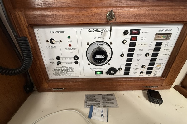 Makai 32ft Catalina Yacht For Sale