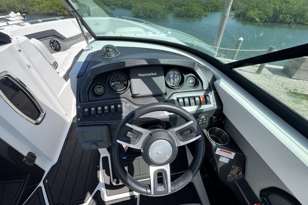 Blue Bayou 26ft Monterey Yacht For Sale