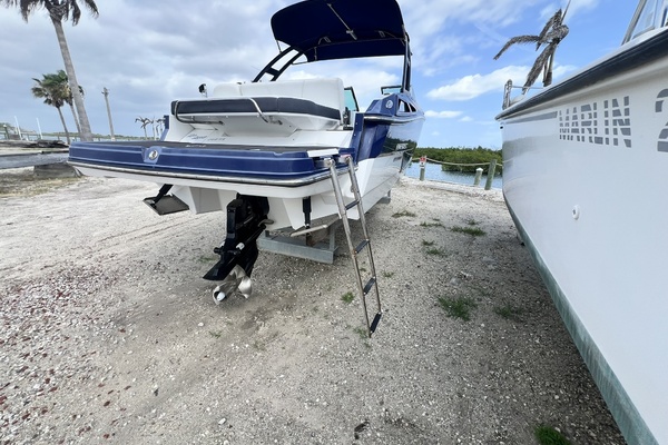 Blue Bayou 26ft Monterey Yacht For Sale