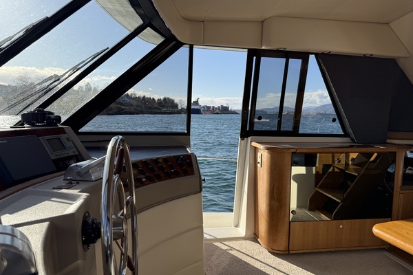 Madera 47ft Bayliner Yacht For Sale
