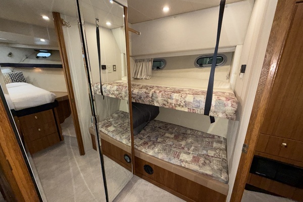 1998 Bayliner 47