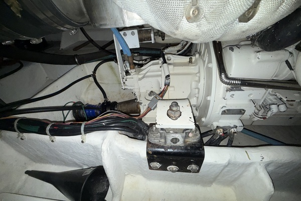 1998 Bayliner 47