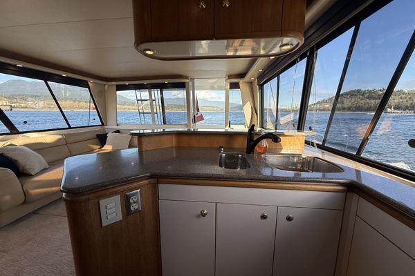 Madera 47ft Bayliner Yacht For Sale