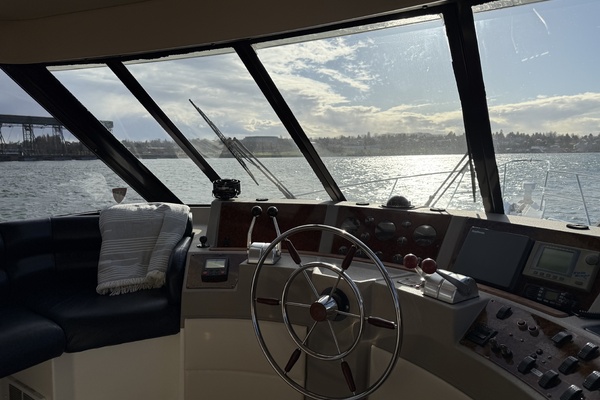 Madera 47ft Bayliner Yacht For Sale