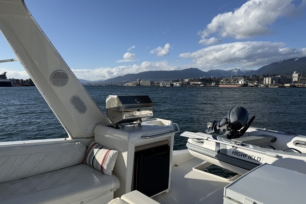 1998 Bayliner 47