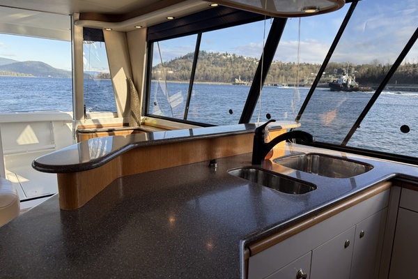 Madera 47ft Bayliner Yacht For Sale