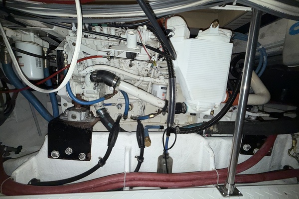 Madera 47ft Bayliner Yacht For Sale