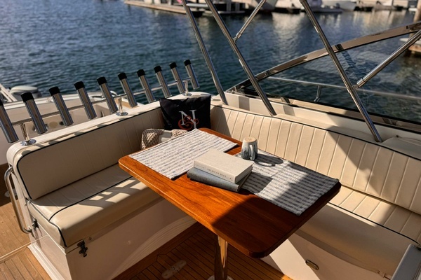 1999 Grand Banks Yachts 38