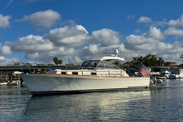 1999 Grand Banks Yachts 38