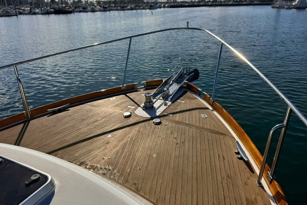 1999 Grand Banks Yachts 38