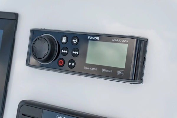 Photo of the 2026 Twin Vee 280 STX CC