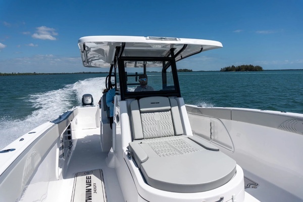 Photo of the 2026 Twin Vee 340 GFX CC