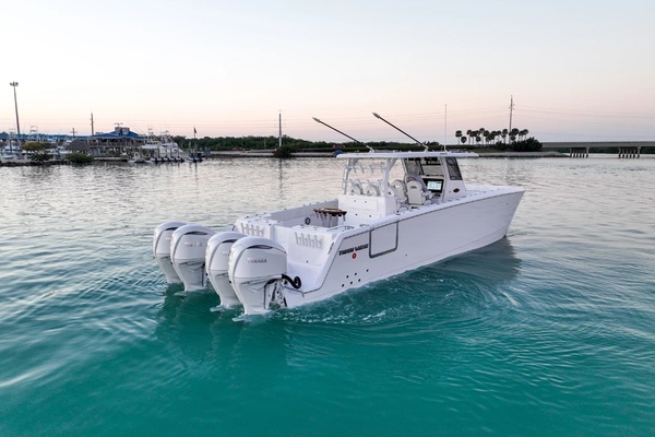 Photo of the 2026 Twin Vee 400 GFX2 CC