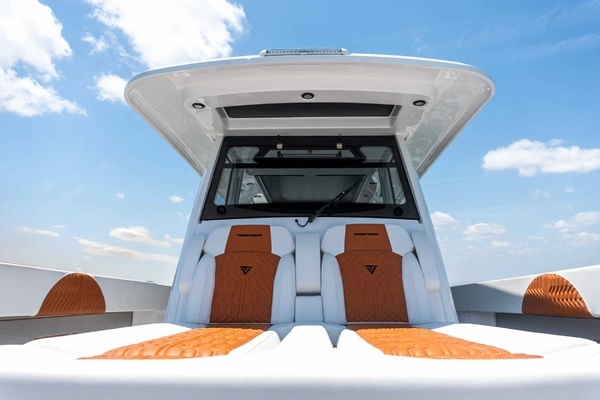 Photo of the 2026 Twin Vee 400 GFX2 CC