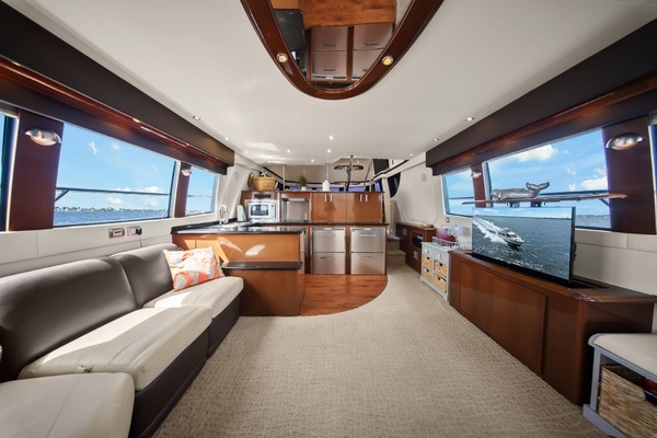 2008 Carver 56