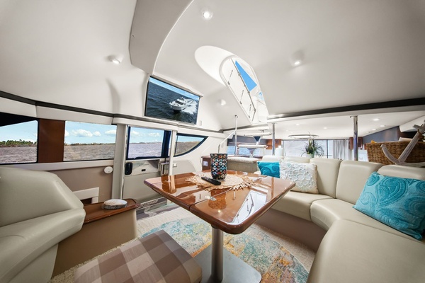 LADY CAPE 56ft Carver Yacht For Sale