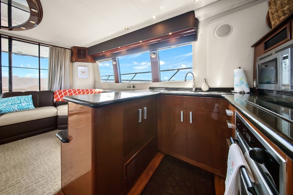 LADY CAPE 56ft Carver Yacht For Sale