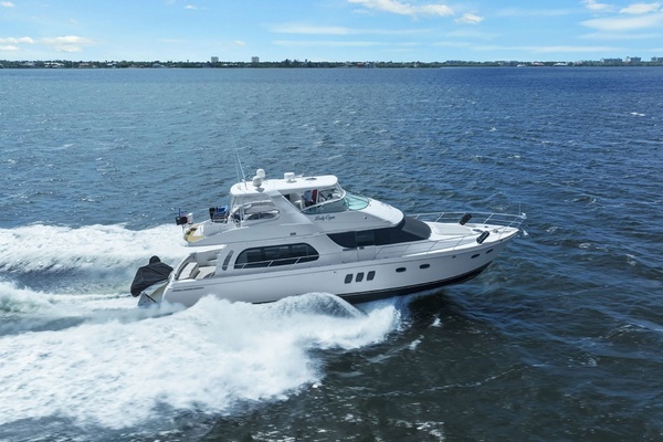 Photo of the 2008 Carver 56 Voyager SE "LADY CAPE"