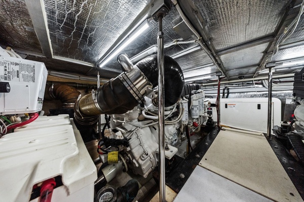 LADY CAPE 56ft Carver Yacht For Sale