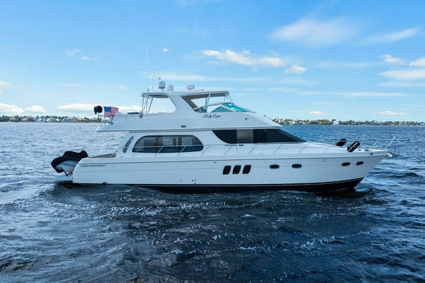 Photo of the 2008 Carver 56 Voyager SE "LADY CAPE"