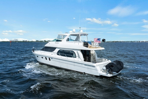 Photo of the 2008 Carver 56 Voyager SE "LADY CAPE"
