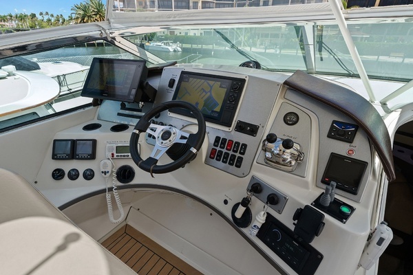 2008 Carver 56