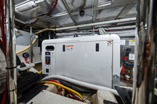 LADY CAPE 56ft Carver Yacht For Sale