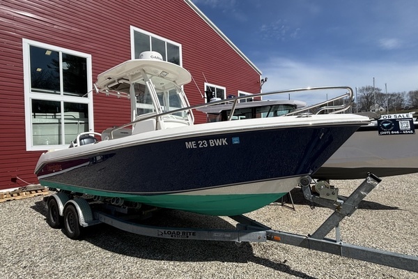 Photo of the 2011 Everglades Everglades 230 CC