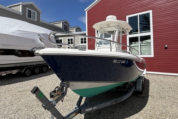 Photo of the 2011 Everglades Everglades 230 CC