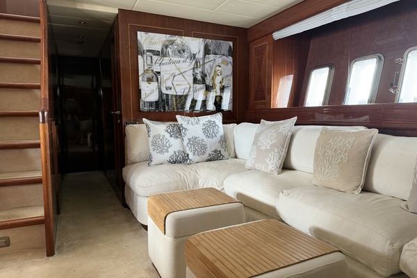 72ft Mangusta Yacht For Sale