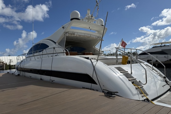 72ft Mangusta Yacht For Sale