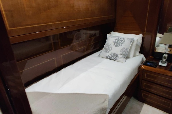 72ft Mangusta Yacht For Sale