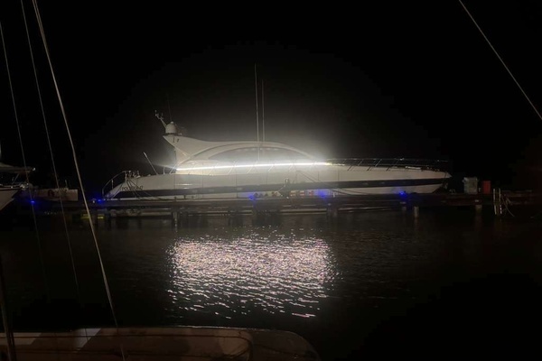 2004 Mangusta 72