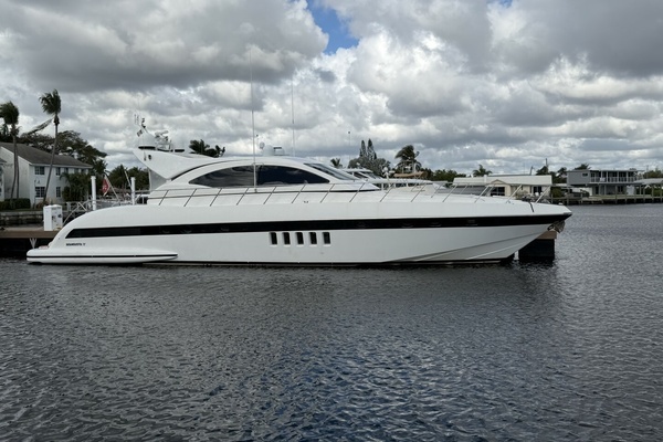 Photo of the 2004 Mangusta 72