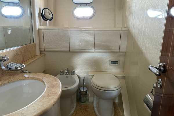 72ft Mangusta Yacht For Sale